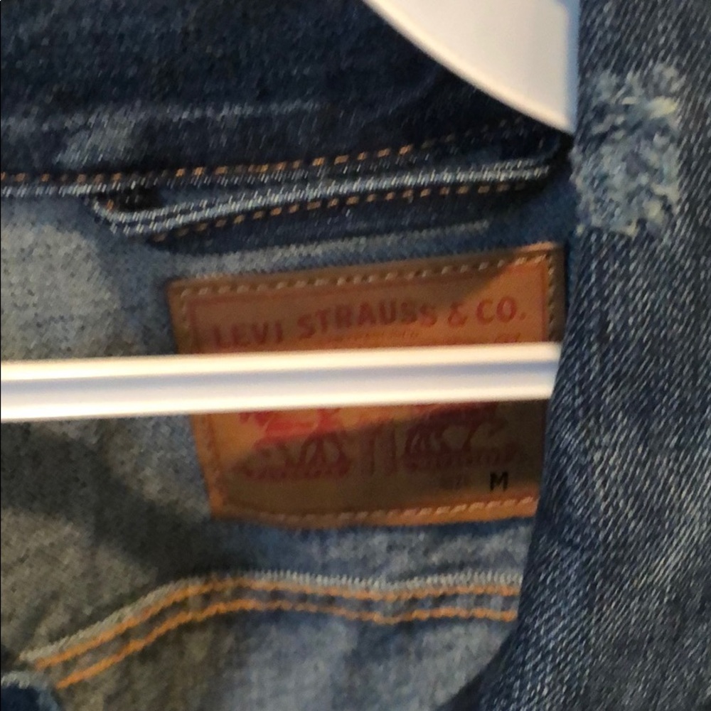 Levi’s jean jacket - Picture 2 of 2